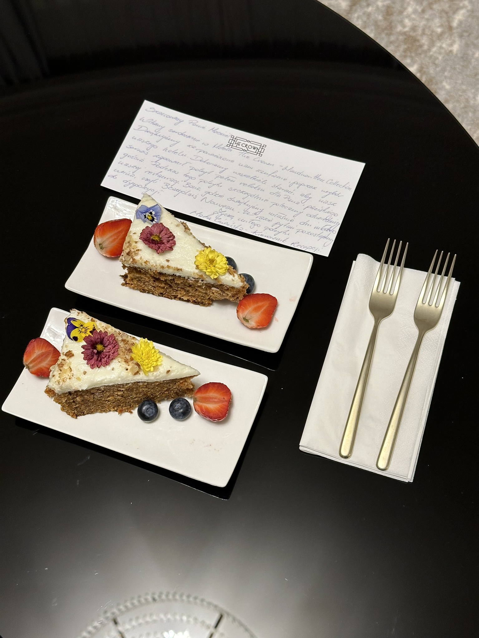 Wstawka powitalna – The Crown Kraków Center - Handwritten Collection